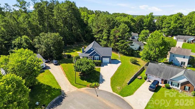 717 Peregrine Court, Gastonia, NC 28056