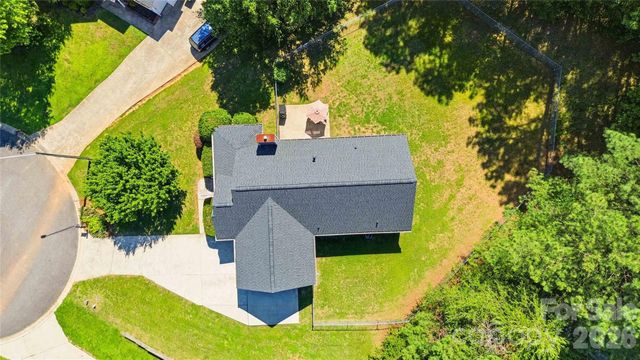 717 Peregrine Court, Gastonia, NC 28056