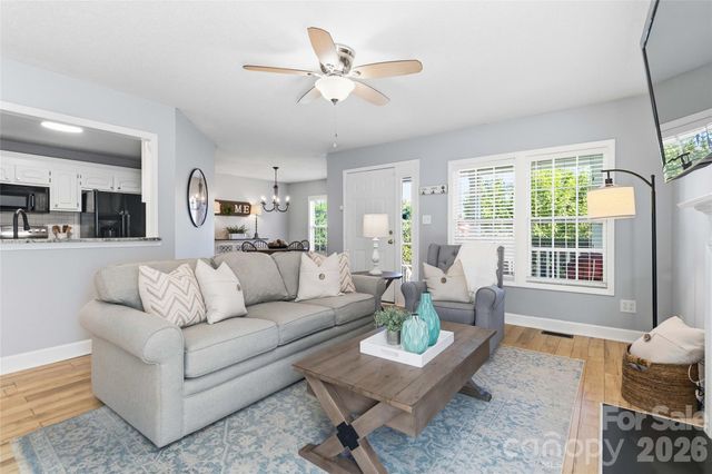 717 Peregrine Court, Gastonia, NC 28056