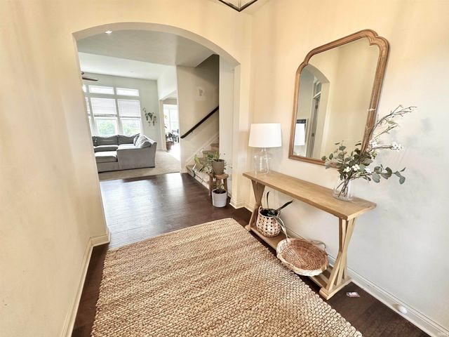 8752 Windpointe Pass, Zionsville, IN 46077