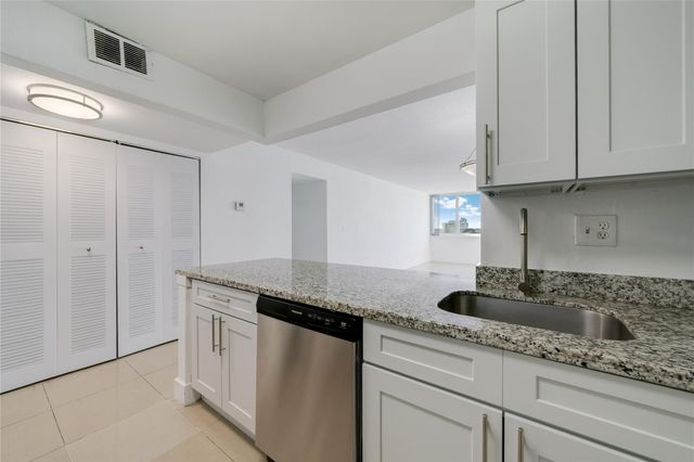 9001 SW 77th Avenue C803, Miami, FL 33156