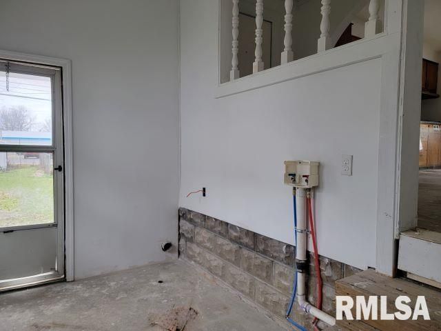 617 N 14TH Street, Herrin, IL 62948