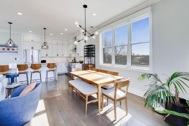 5748 N Hermitage Avenue 407, Chicago, IL 60660