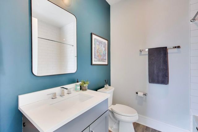 5748 N Hermitage Avenue 407, Chicago, IL 60660