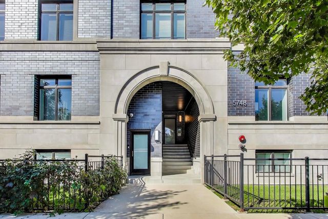 5748 N Hermitage Avenue 407, Chicago, IL 60660