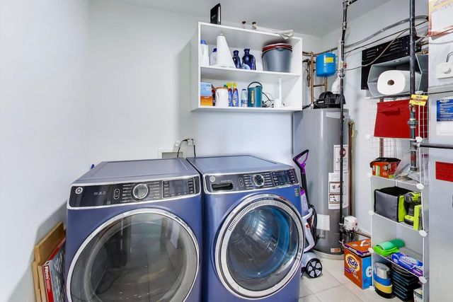 5748 N Hermitage Avenue 407, Chicago, IL 60660