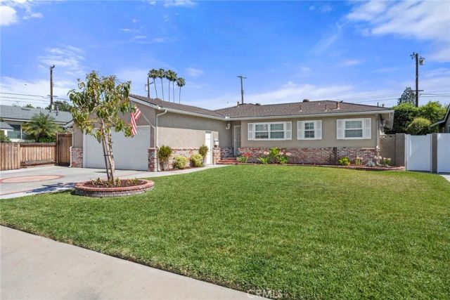 415 W Acacia, Brea, CA 92821