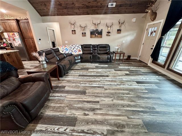 1101 S Railroad Street, Poteau, OK 74953