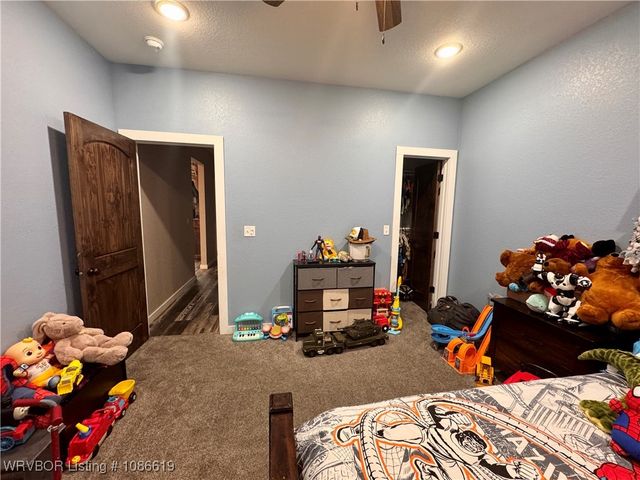 1101 S Railroad Street, Poteau, OK 74953