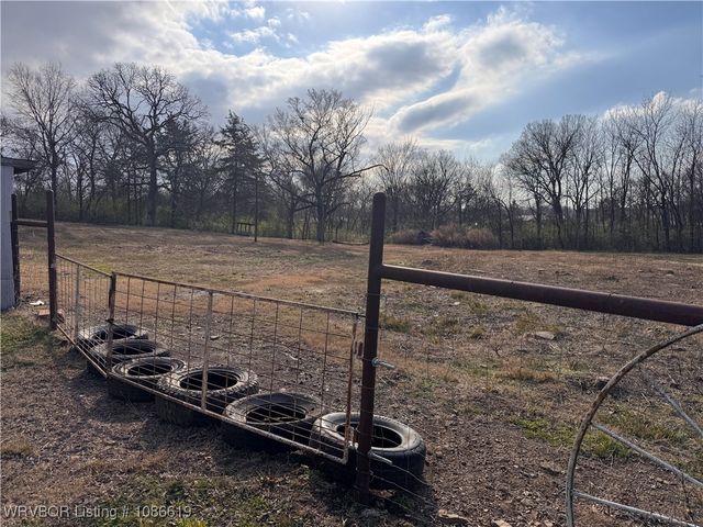 1101 S Railroad Street, Poteau, OK 74953