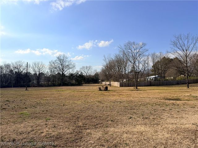 1101 S Railroad Street, Poteau, OK 74953