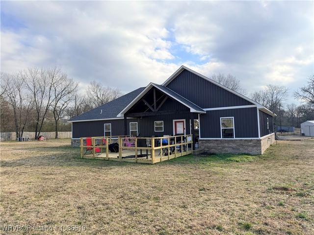 1101 S Railroad Street, Poteau, OK 74953