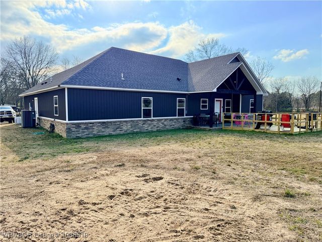 1101 S Railroad Street, Poteau, OK 74953