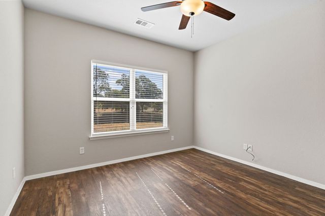 315 S Bradshaw Street B, Denton, TX 76205