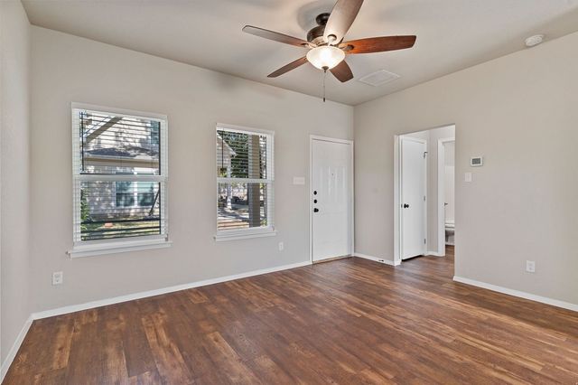 315 S Bradshaw Street B, Denton, TX 76205