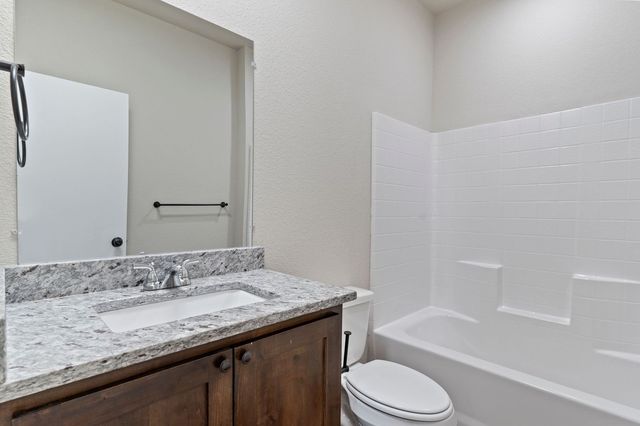 315 S Bradshaw Street B, Denton, TX 76205