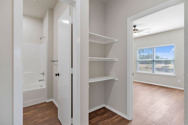 315 S Bradshaw Street B, Denton, TX 76205