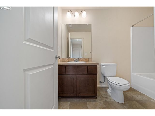 8512 Ne 13TH Pl, Vancouver, WA 98665