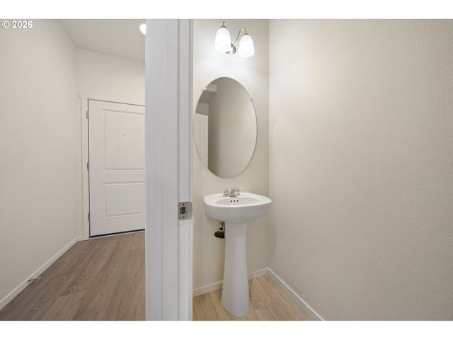 8512 Ne 13TH Pl, Vancouver, WA 98665