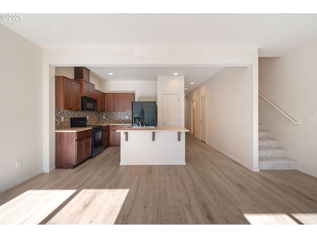 8512 Ne 13TH Pl, Vancouver, WA 98665