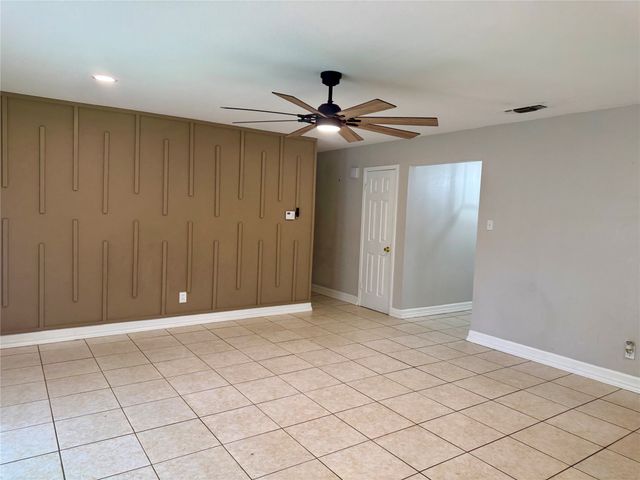 1101 Dublin Drive, Fort Worth, TX 76134