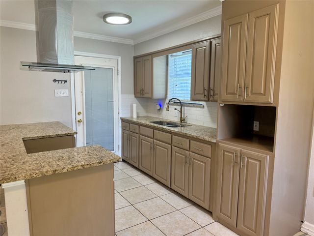 1101 Dublin Drive, Fort Worth, TX 76134