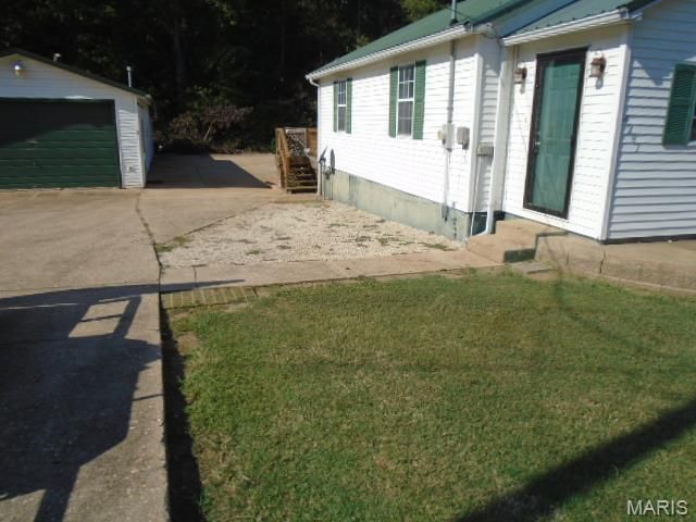 4287 Flucom Road, De Soto, MO 63020