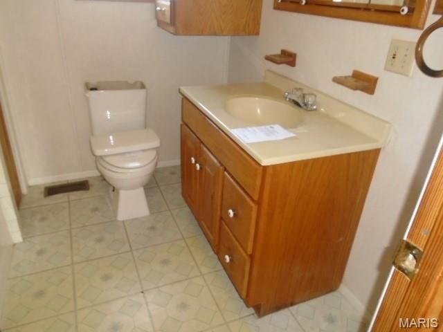 4287 Flucom Road, De Soto, MO 63020