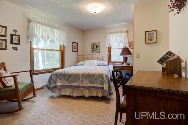 W5488 County Road 342, Wallace, MI 49893