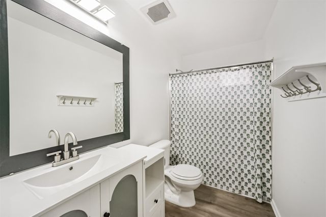2663 Royal Blue Drive, Houston, TX 77088