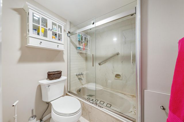 155 Yacht Club Drive 207, North Palm Beach, FL 33408