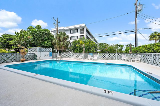 155 Yacht Club Drive 207, North Palm Beach, FL 33408