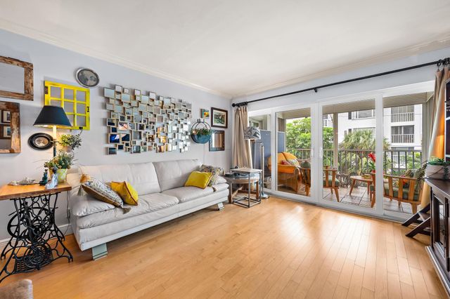 155 Yacht Club Drive 207, North Palm Beach, FL 33408