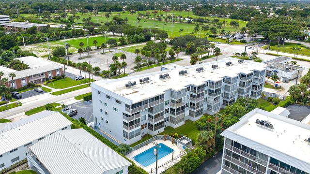 155 Yacht Club Drive 207, North Palm Beach, FL 33408