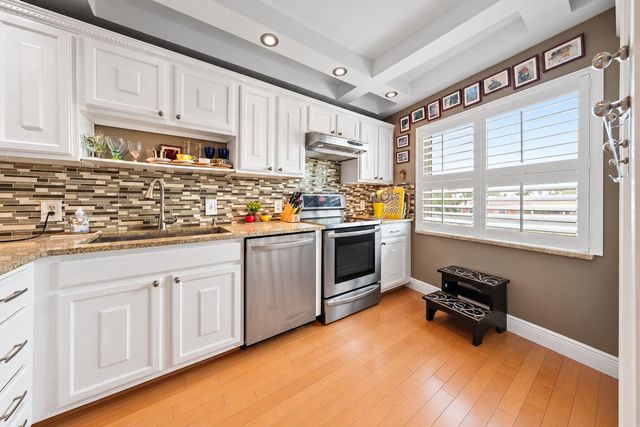 155 Yacht Club Drive 207, North Palm Beach, FL 33408