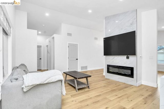 215 Spindrift, Oakley, CA 94561