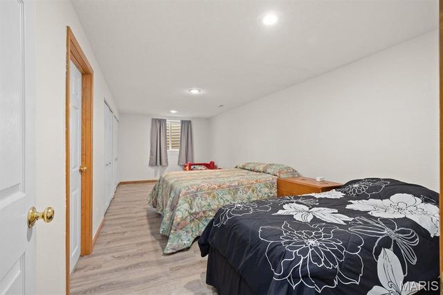 195 Baneberry Drive, Highland, IL 62249