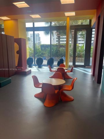 88 SW 7th St 2708, Miami, FL 33130