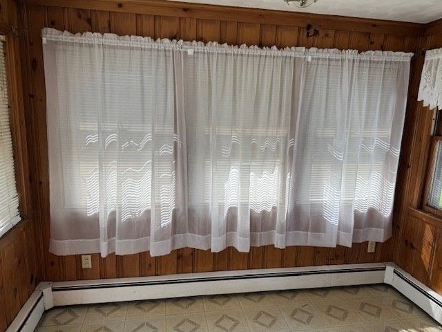 79 Chilmark St, Worcester, MA 01604