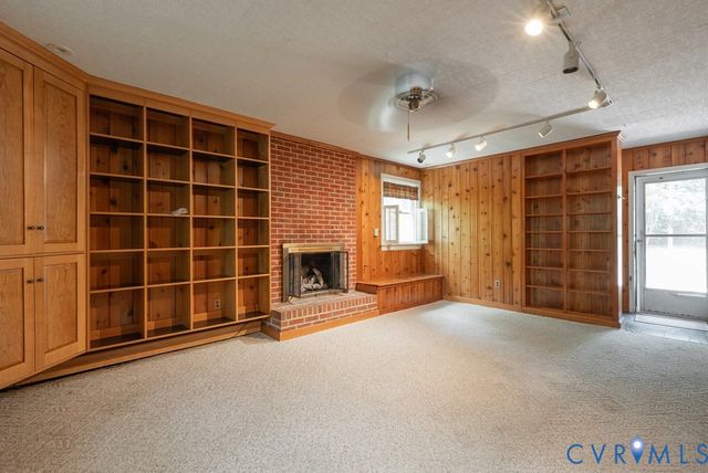 8718 September Dr, Henrico, VA 23229