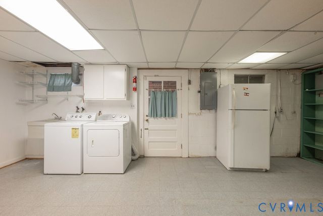 8718 September Dr, Henrico, VA 23229