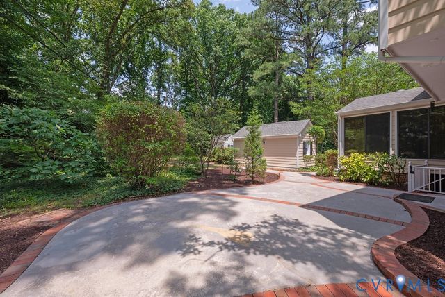 8718 September Dr, Henrico, VA 23229