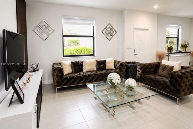 23068 SW 129th Place, Miami, FL 33170