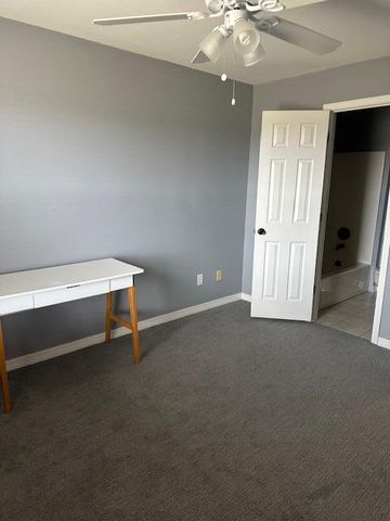 640 E Spring Valley Circle 1, Nixa, MO 65714