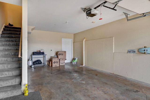 640 E Spring Valley Circle 1, Nixa, MO 65714