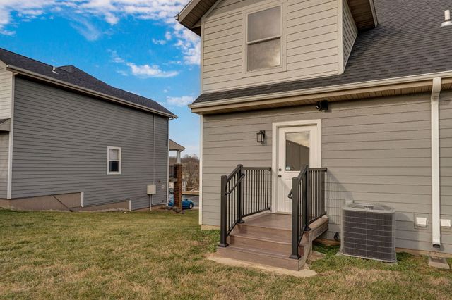 640 E Spring Valley Circle 1, Nixa, MO 65714