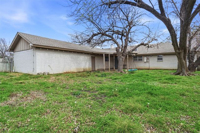 6200 Trail Lake Drive, Fort Worth, TX 76133