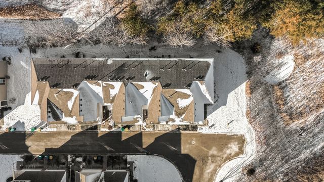 520 Silverton Drive, Grayslake, IL 60030