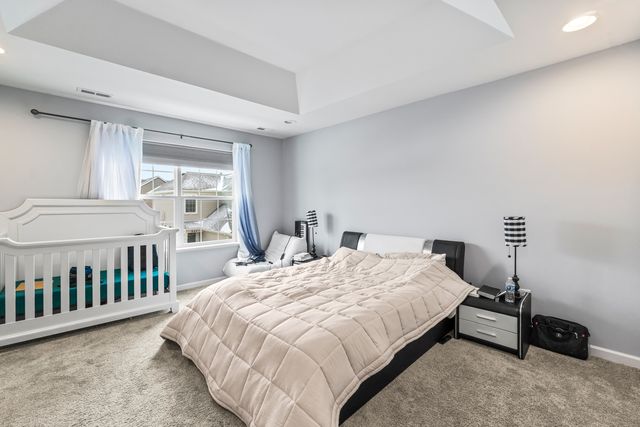 520 Silverton Drive, Grayslake, IL 60030