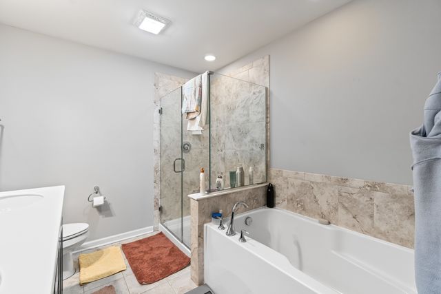 520 Silverton Drive, Grayslake, IL 60030